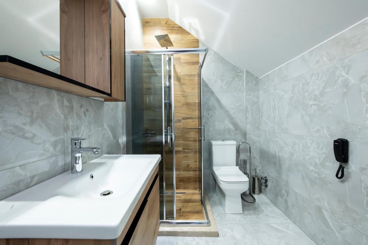 Hotel Solo Тбилиси Экстерьер фото