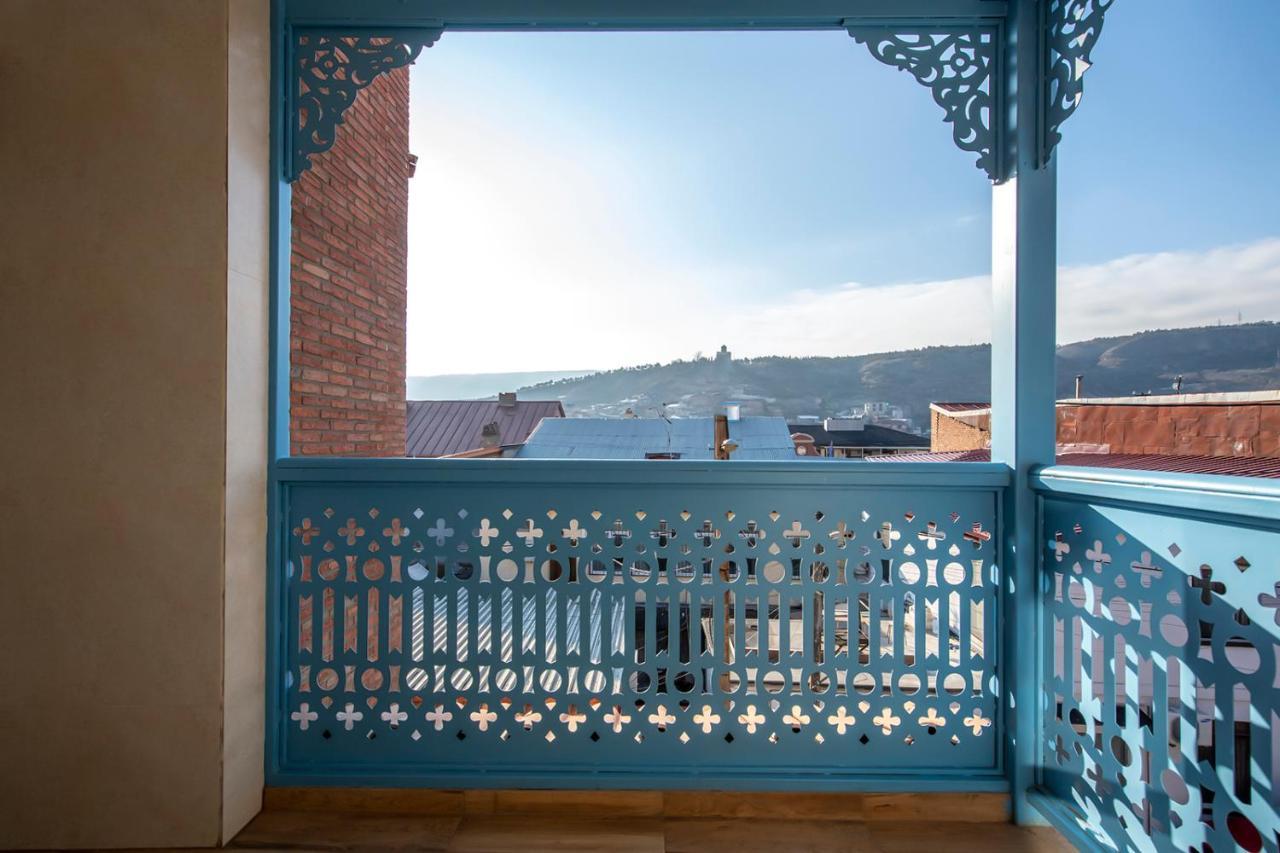 Hotel Solo Тбилиси Экстерьер фото